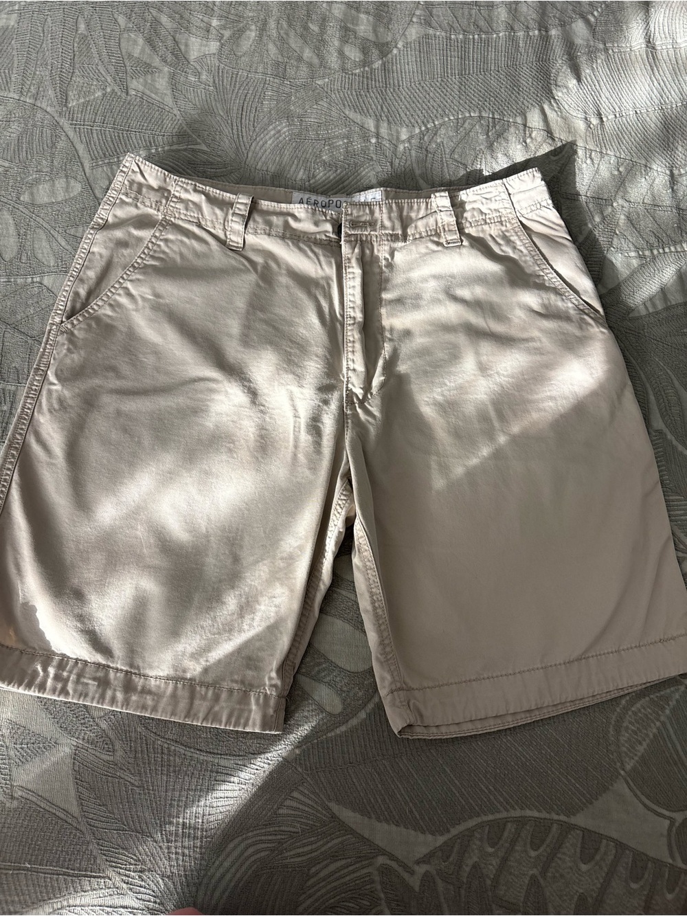 Aeropostale Men’s Light Khaki Flat Front Shorts